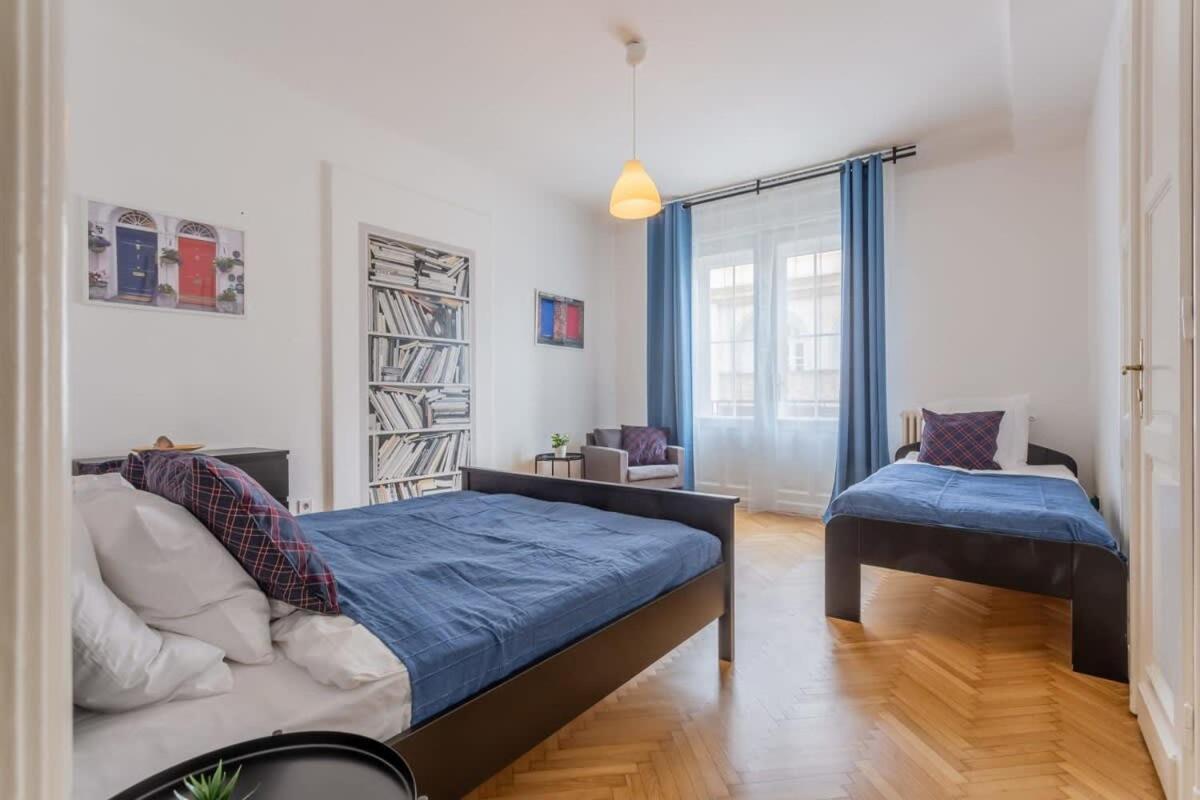 Home Away From Home In The Center Budapest Esterno foto