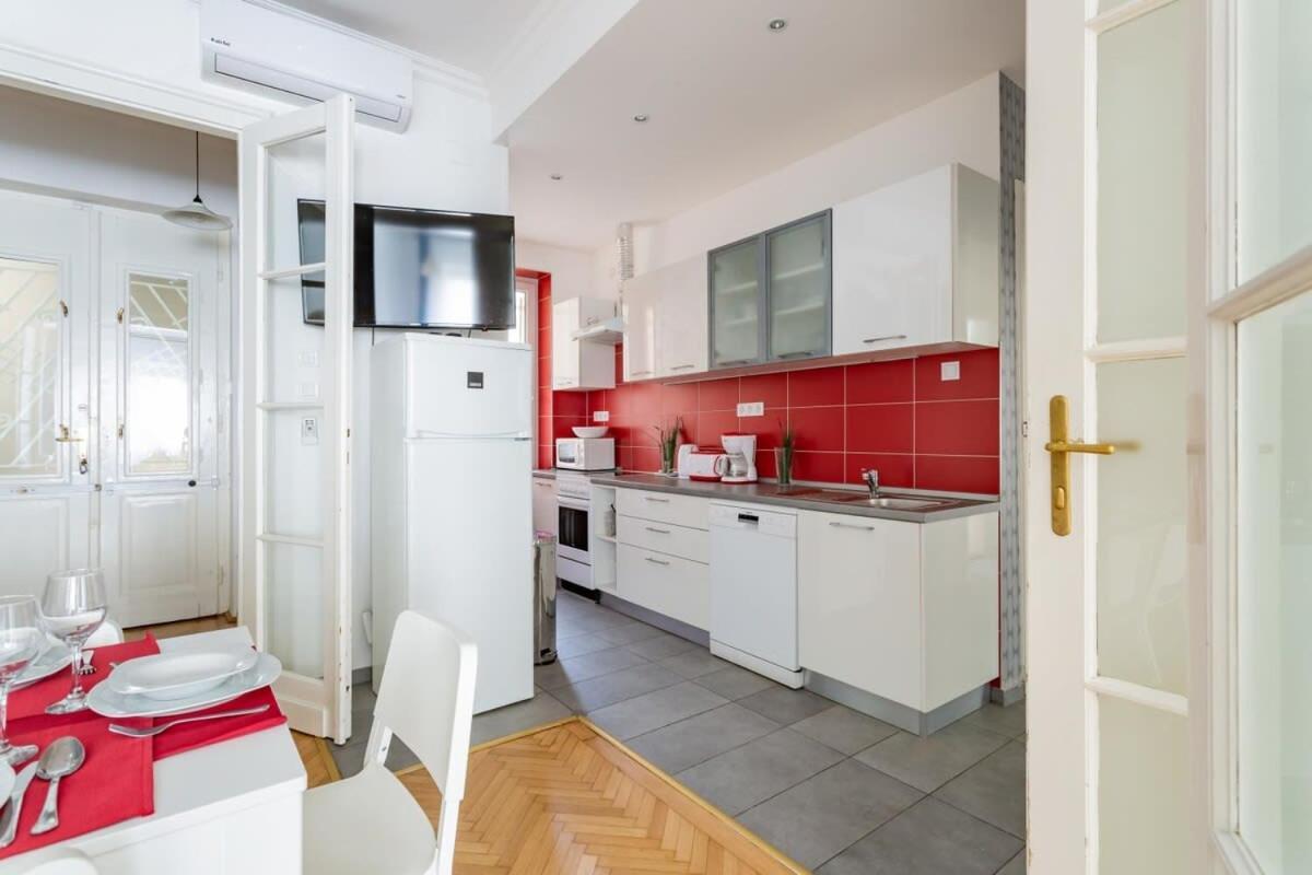 Home Away From Home In The Center Budapest Esterno foto