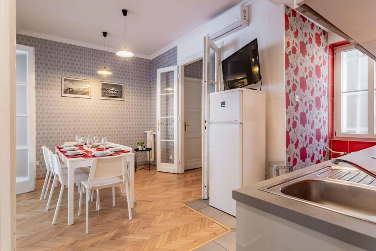 Home Away From Home In The Center Budapest Esterno foto