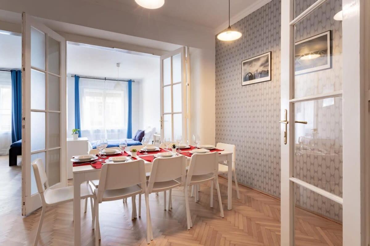 Home Away From Home In The Center Budapest Esterno foto